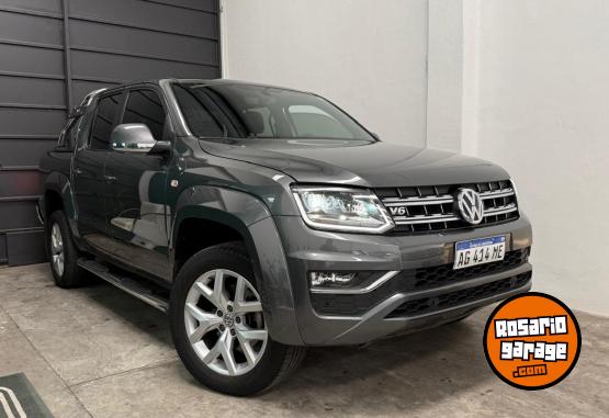 Camionetas - Volkswagen Amarok Highline V6 2023 Diesel 29000Km - En Venta