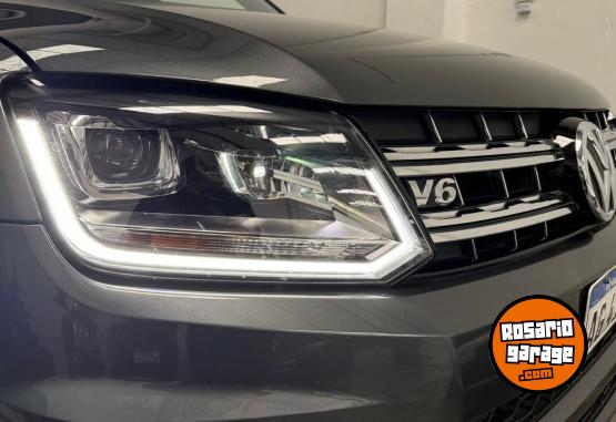 Camionetas - Volkswagen Amarok Highline V6 2023 Diesel 29000Km - En Venta