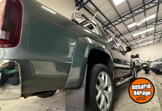 Camionetas - Volkswagen Amarok Highline V6 2023 Diesel 29000Km - En Venta