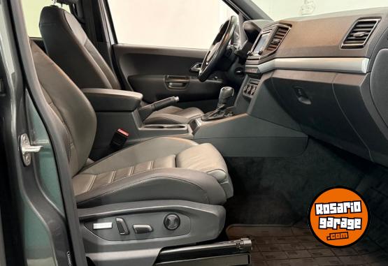 Camionetas - Volkswagen Amarok Highline V6 2023 Diesel 29000Km - En Venta