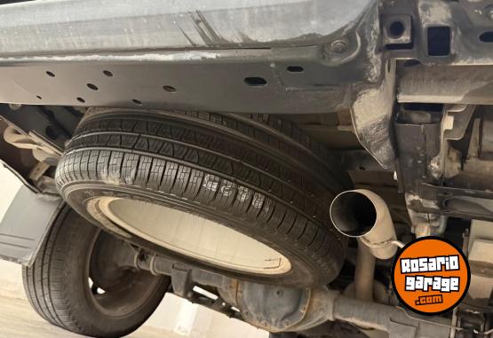 Camionetas - Volkswagen Amarok Highline V6 2023 Diesel 29000Km - En Venta