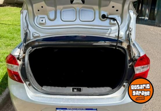 Autos - Ford Ka Sedan S 2017 Nafta 117000Km - En Venta