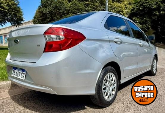 Autos - Ford Ka Sedan S 2017 Nafta 117000Km - En Venta