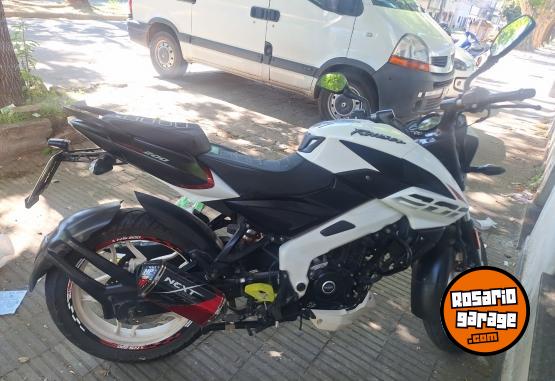 Motos - Bajaj Rouser NS 200 2023 Nafta 17863Km - En Venta