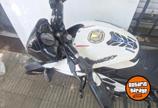 Motos - Bajaj Rouser NS 200 2023 Nafta 17863Km - En Venta