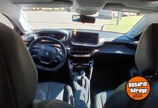 Autos - Peugeot 208 Feline 2024 Nafta 32600Km - En Venta