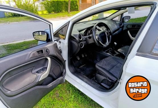 Autos - Ford Fiesta titanium 2012 Nafta 159000Km - En Venta