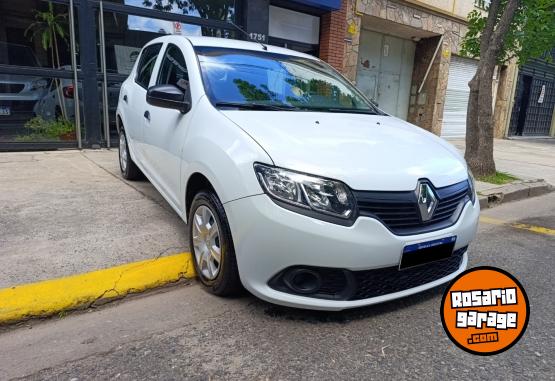 Autos - Renault Sandero Authent+NAVEGADOR 2017 Nafta 92000Km - En Venta
