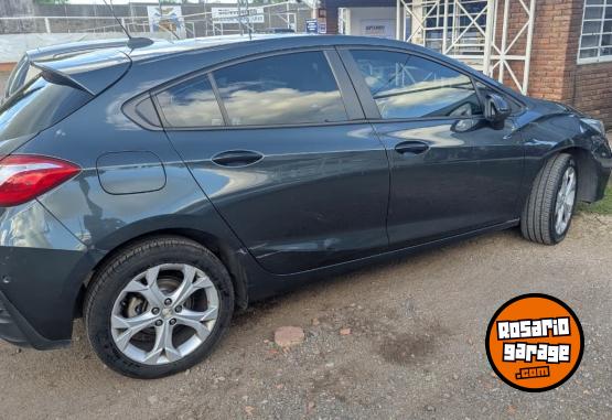 Autos - Chevrolet Cruze 1.4 LT 5 ptas 2017 Nafta 118000Km - En Venta