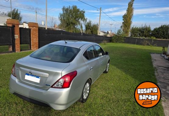 Autos - Nissan Versa Sense Pure Drive 2016 GNC 140000Km - En Venta