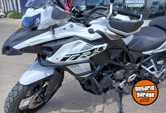 Motos - Benelli TRK 502 X 2023 Nafta 24500Km - En Venta