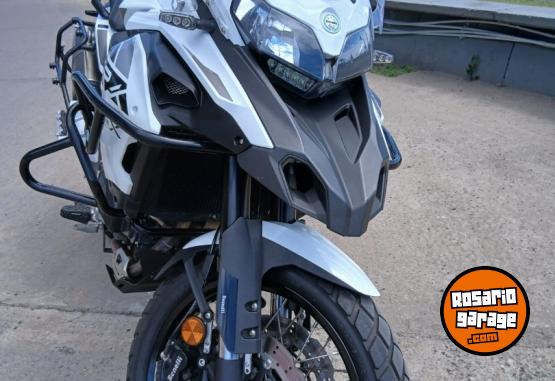 Motos - Benelli TRK 502 X 2023 Nafta 24500Km - En Venta