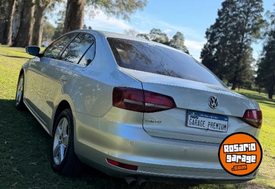 Autos - Volkswagen Vento 2.5 Luxury 2016 Nafta 210000Km - En Venta