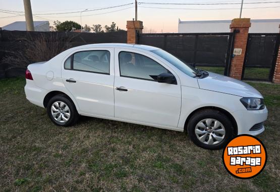 Autos - Volkswagen Voyage 2016 Nafta 45100Km - En Venta