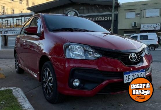 Autos - Toyota Etios XLS MT 2022 Nafta 9500Km - En Venta