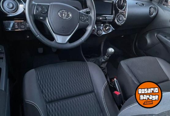 Autos - Toyota Etios XLS MT 2022 Nafta 9500Km - En Venta