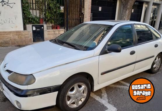 Autos - Renault Laguna XRT 2001 GNC 300000Km - En Venta