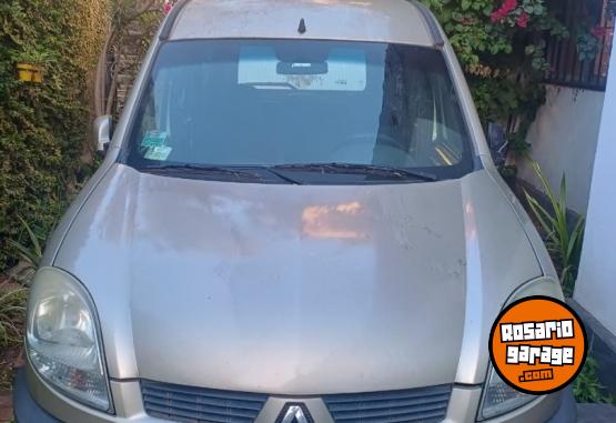 Utilitarios - Renault Authentic Plus 5 asientos 2013 Nafta 173000Km - En Venta