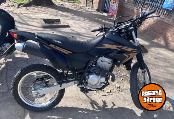 Motos - Honda Tornado 250 2020 Nafta 26000Km - En Venta