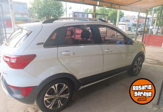 Autos - Baic x25 elite 2019 GNC 70000Km - En Venta