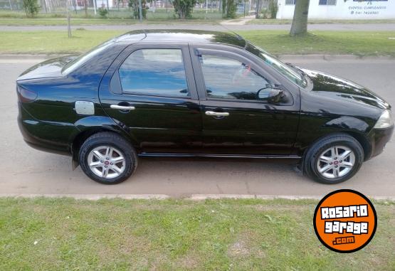 Autos - Fiat Siena 2016 GNC 111111Km - En Venta