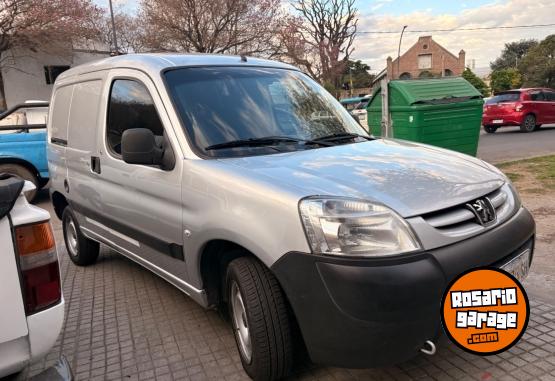 Utilitarios - Peugeot Partner 2018 Diesel 163000Km - En Venta