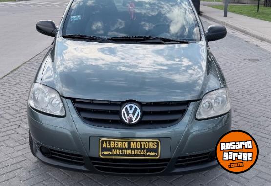 Autos - Volkswagen SURAN 1.6 CONFORT 2010 Nafta 165000Km - En Venta