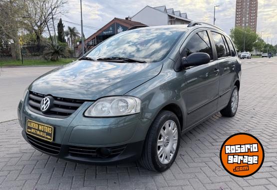 Autos - Volkswagen SURAN 1.6 CONFORT 2010 Nafta 165000Km - En Venta