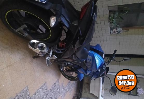 Motos - Suzuki Giller 2018 Nafta 30000Km - En Venta