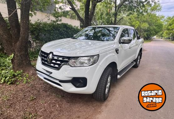 Camionetas - Renault Alaskan Intense 4x4 TDI 2022 Diesel 70000Km - En Venta