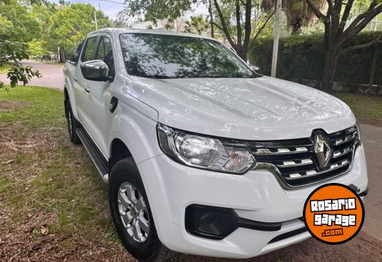 Camionetas - Renault Alaskan Intense 4x4 TDI 2022 Diesel 70000Km - En Venta