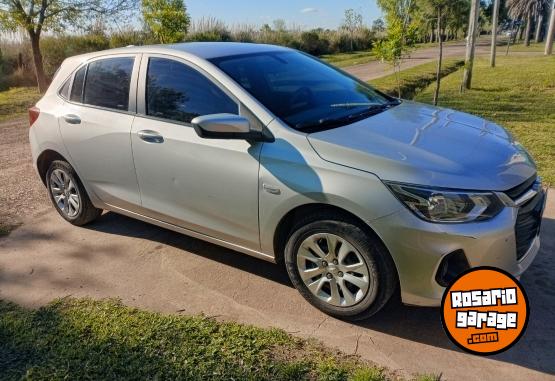 Autos - Chevrolet Ónix LT tech onstar 2020 Nafta 95000Km - En Venta