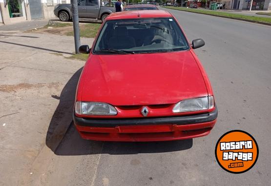 Autos - Renault 19 1996 Nafta 260000Km - En Venta