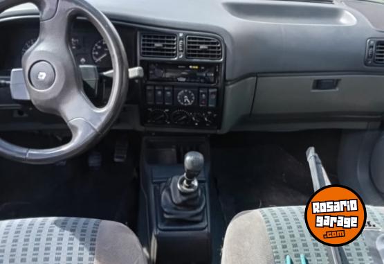Autos - Renault 19 1996 Nafta 260000Km - En Venta
