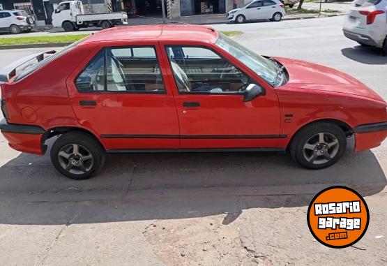 Autos - Renault 19 1996 Nafta 260000Km - En Venta