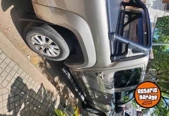 Camionetas - Volkswagen Amarok 2023 Diesel 89000Km - En Venta
