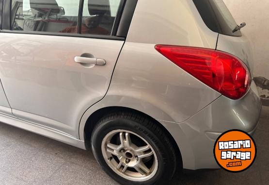 Autos - Nissan Visia 2010 Nafta 230000Km - En Venta