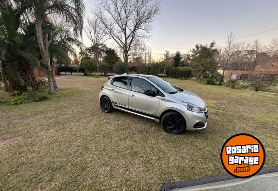Autos - Peugeot 208 GT 2017 Nafta 80000Km - En Venta