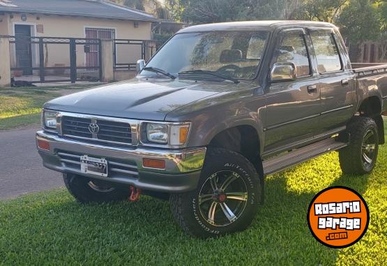 Camionetas - Toyota HILUX SR5 DOBLE CABINA 1999 Diesel 437000Km - En Venta