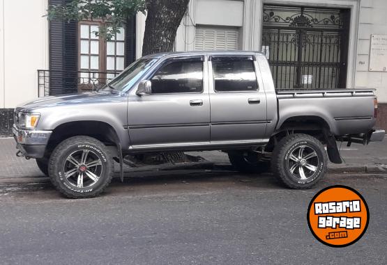 Camionetas - Toyota HILUX SR5 DOBLE CABINA 1999 Diesel 437000Km - En Venta