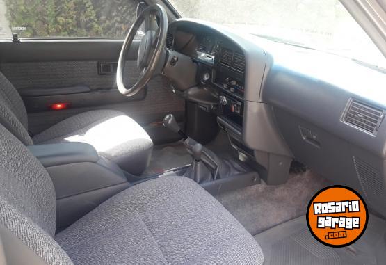 Camionetas - Toyota HILUX SR5 DOBLE CABINA 1999 Diesel 437000Km - En Venta