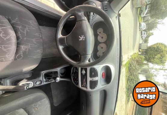 Autos - Peugeot 206 2013 Nafta 99000Km - En Venta