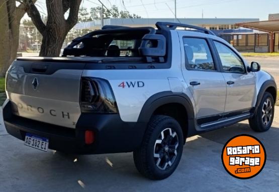 Utilitarios - Renault Oroch outsider 4x4 1.3tce 2023 Nafta 68000Km - En Venta