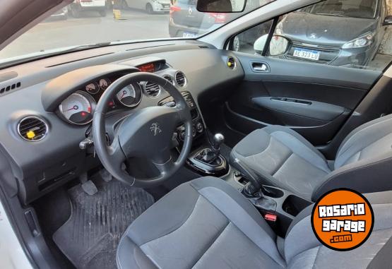 Autos - Peugeot 308 Active 2015 Nafta 105000Km - En Venta