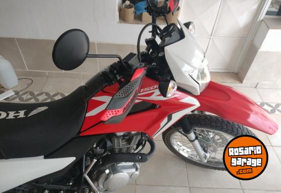 Motos - Honda Xr150 2023 Nafta 4600Km - En Venta
