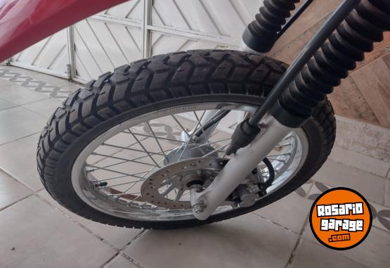 Motos - Honda Xr150 2023 Nafta 4600Km - En Venta
