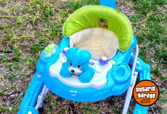 Artículos para bebé - Andador mesedor - En Venta
