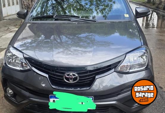 Autos - Toyota ETIOS XLS PACK 2022 Nafta 48420Km - En Venta
