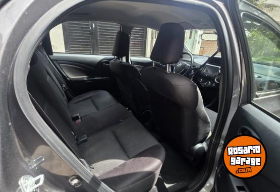 Autos - Toyota ETIOS XLS PACK 2022 Nafta 48420Km - En Venta
