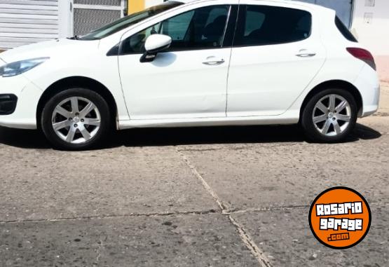 Autos - Peugeot 308 active 1.6 2015 Nafta 163000Km - En Venta
